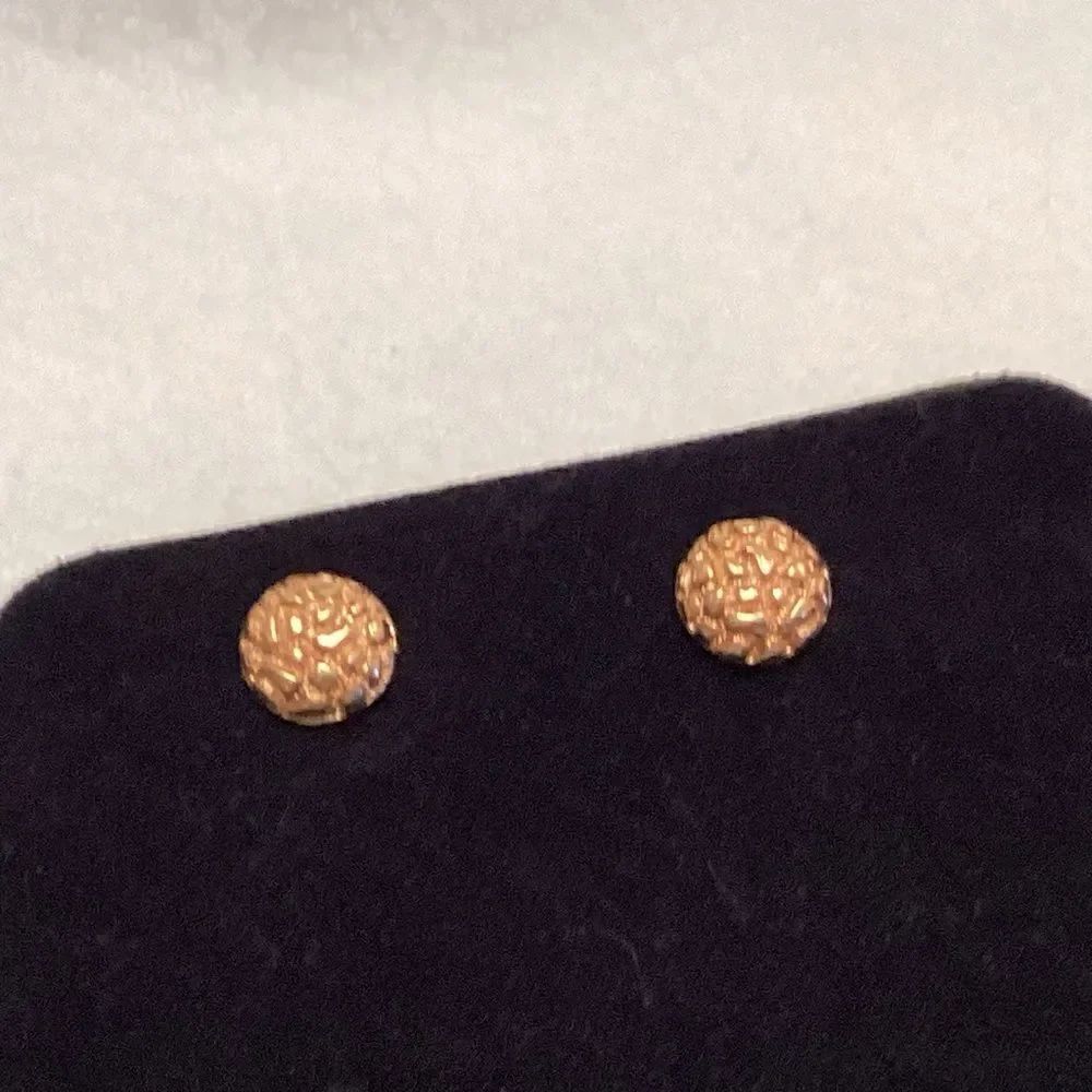 Goldtone Nugget Style Earrings 1/2” Diameter